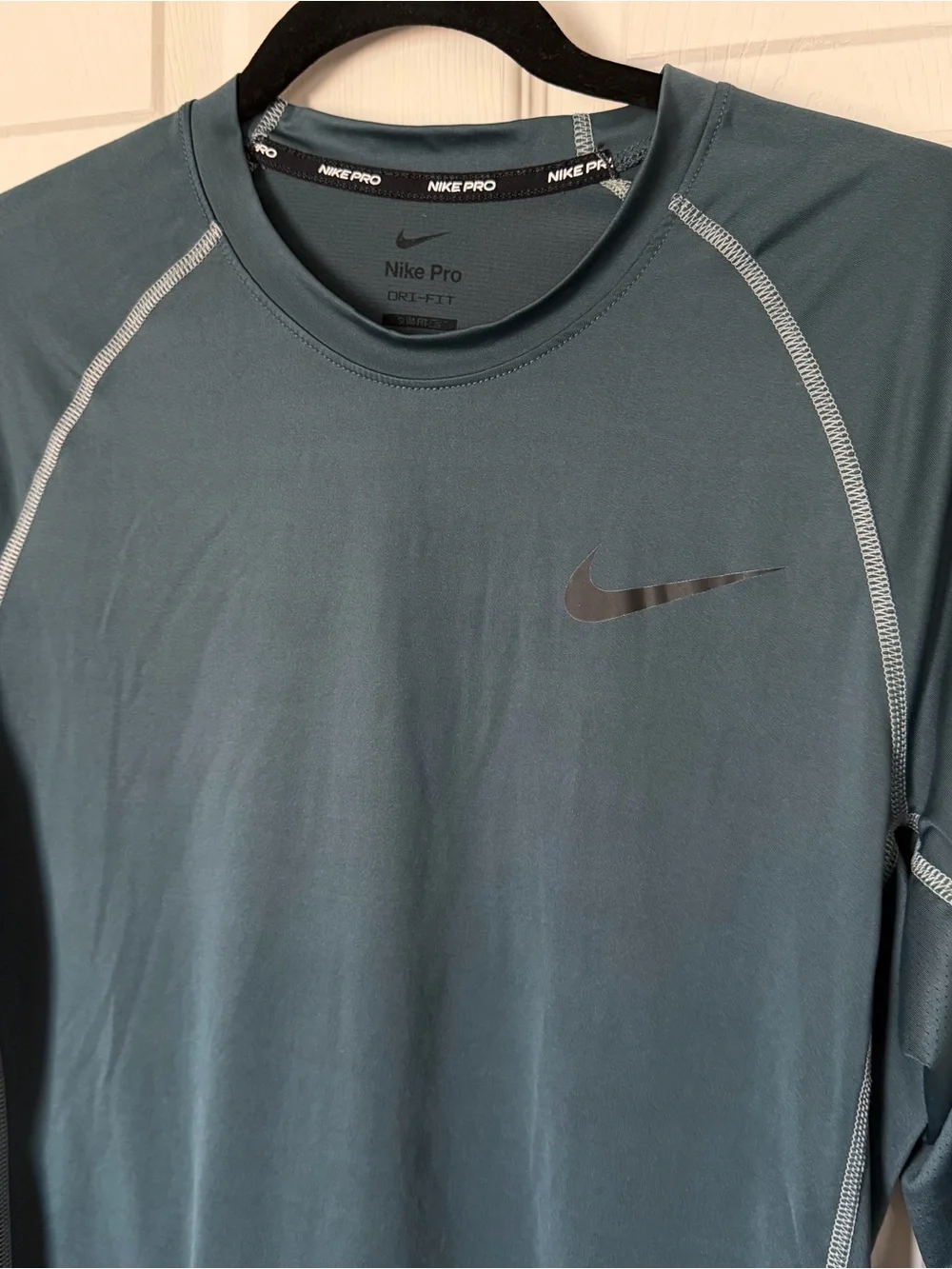 Nike Men's Dri-FIT Tight Long-Sleeve Fitness Top Dark Teal - Medium